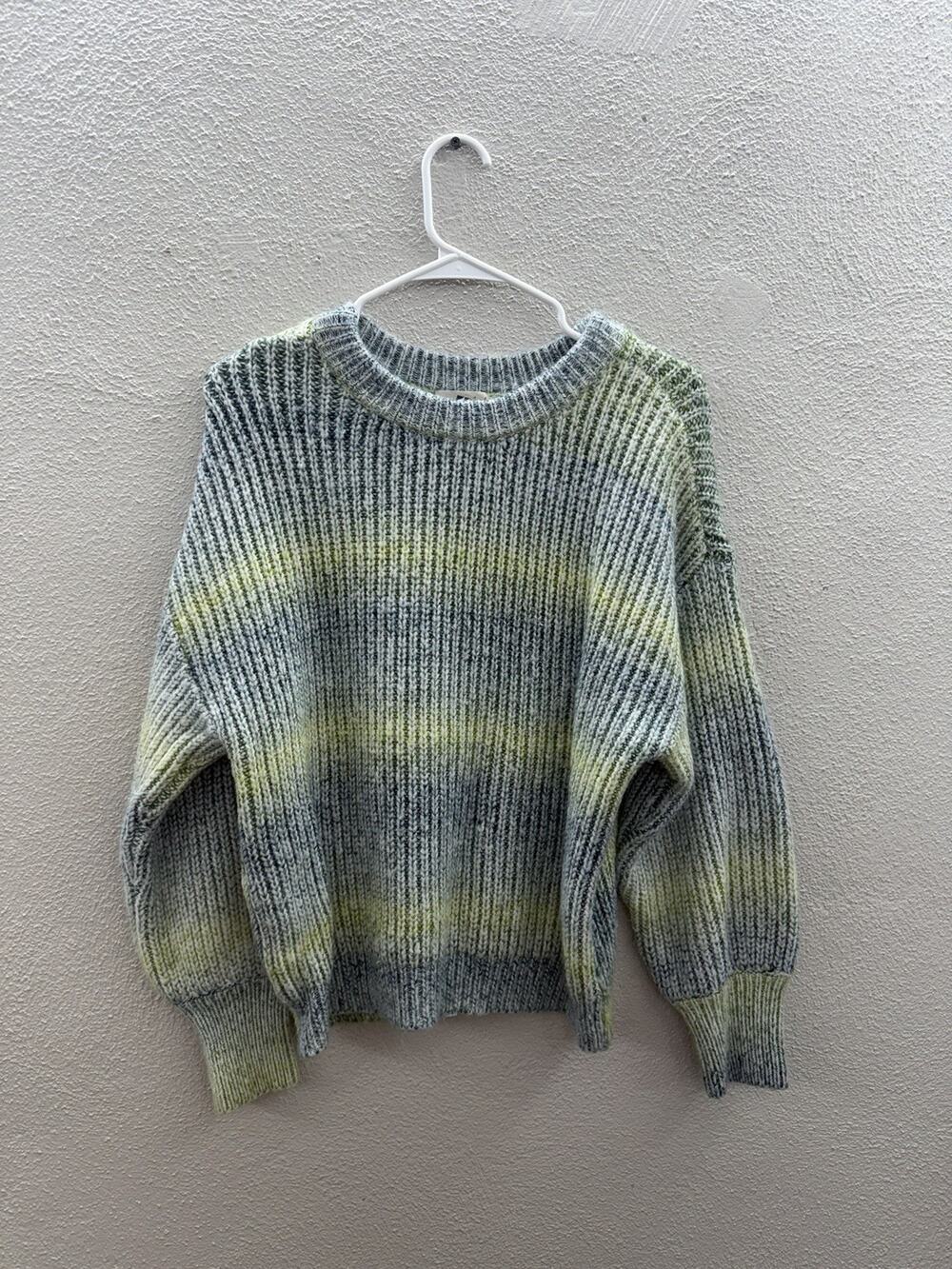 Universal Thread Womens Sweater Size Small Green Blue Knit